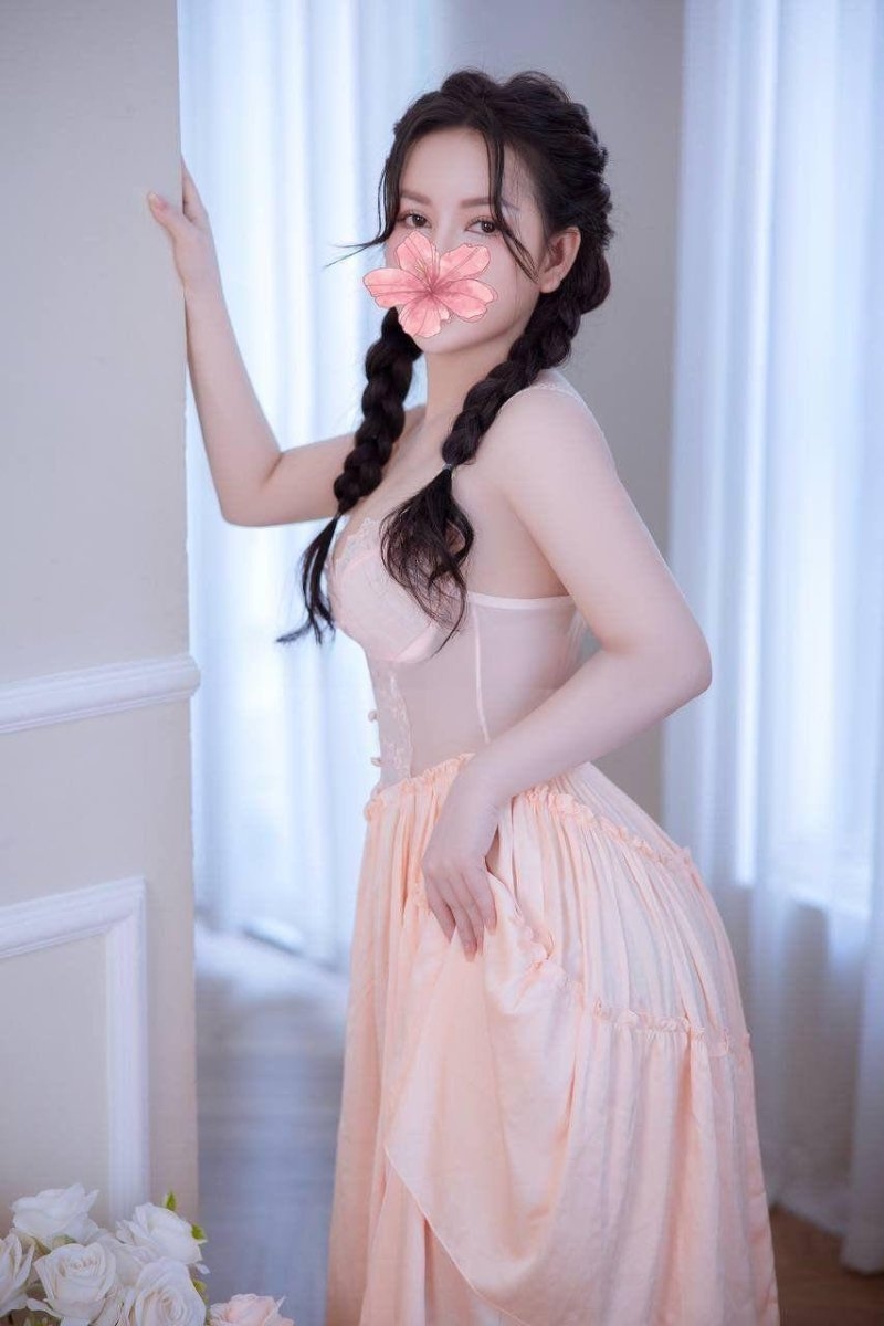 Full Dịch Vụ Khách Sướng Với Thu Tiền